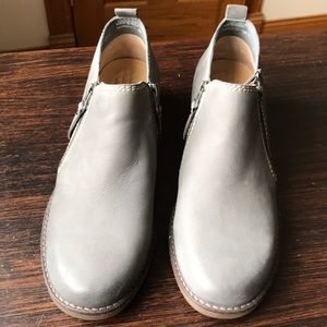 COPY - NWOT Hush Puppies booties